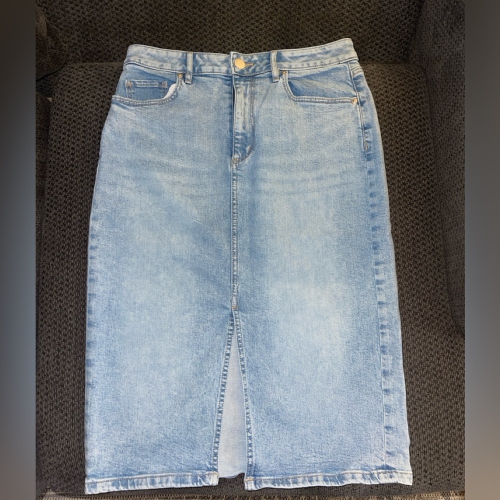 Loft denim pencil skirt with slit